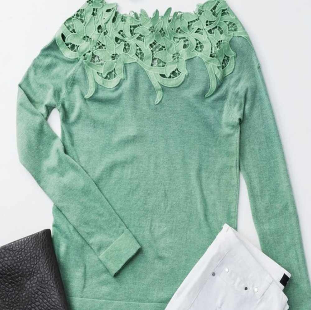 Lace Yoke Long-Sleeve Blouse - Sage Green - Picture 8 of 8